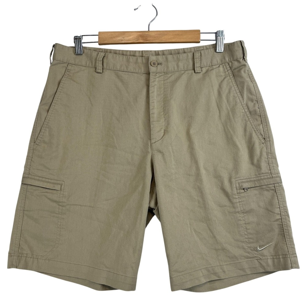 NIKE GOLF Mens Casual Cargo Shorts Size 34 x 10" Beige Khaki Zip Pockets Dri-Fit